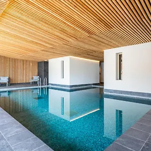 Vacancéole - Les Ecrins D'auris Appart hôtel Auris